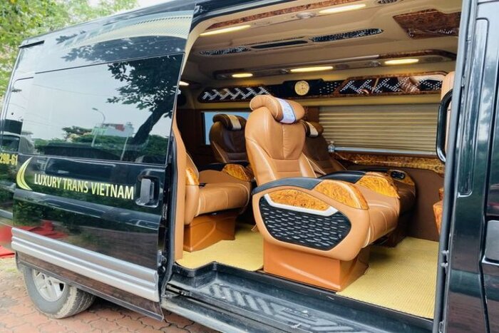 Luxury Trans limousine